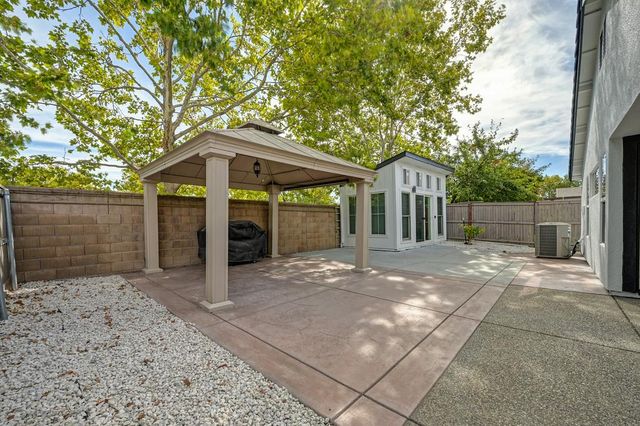 7652 Laguna Beach Way, Antelope, CA 95843