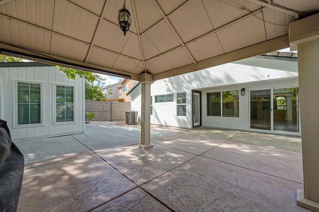7652 Laguna Beach Way, Antelope, CA 95843