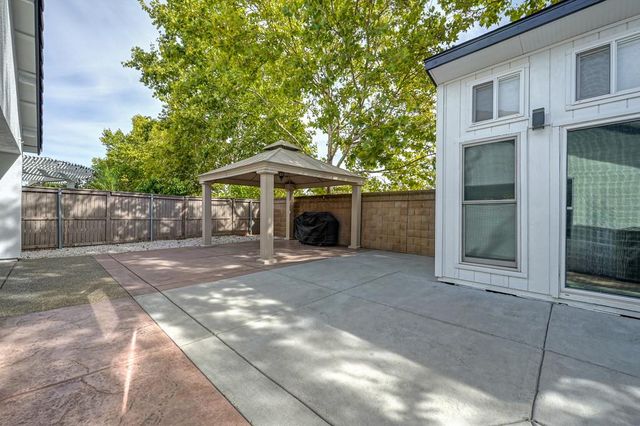 7652 Laguna Beach Way, Antelope, CA 95843