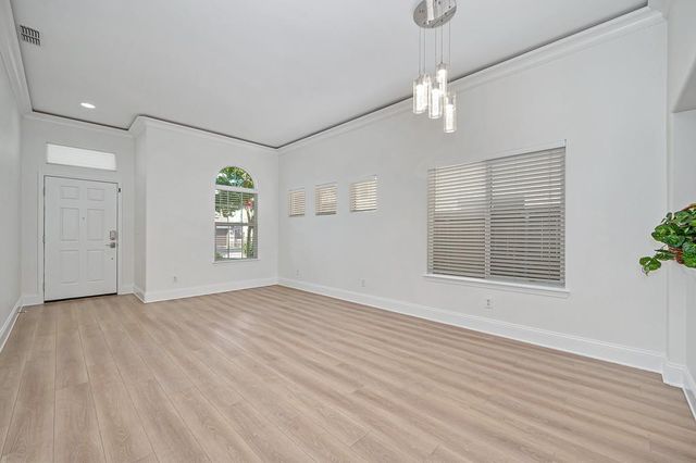 7652 Laguna Beach Way, Antelope, CA 95843