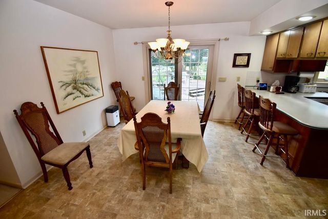 6977 Boyer Road, Newburgh, IN 47630