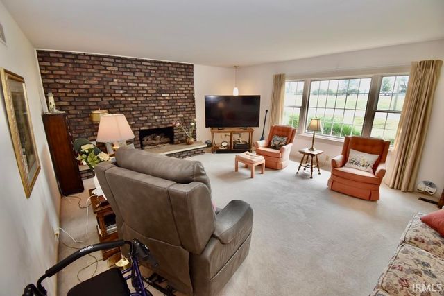 6977 Boyer Road, Newburgh, IN 47630