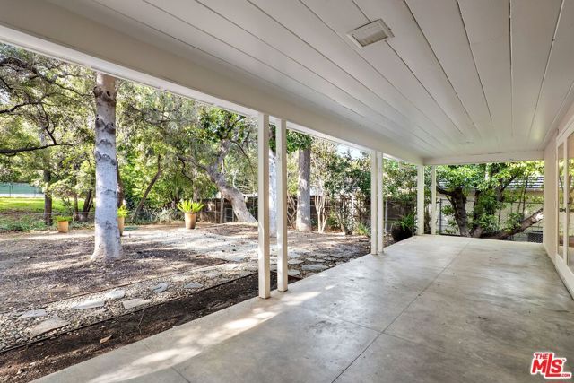 15543 Del Gado Drive, Sherman Oaks, CA 91403