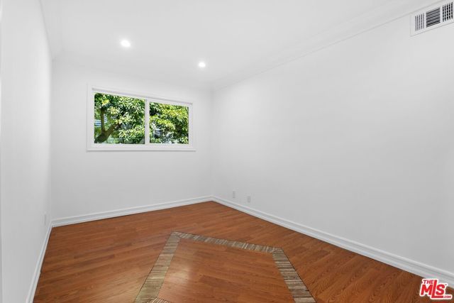 15543 Del Gado Drive, Sherman Oaks, CA 91403