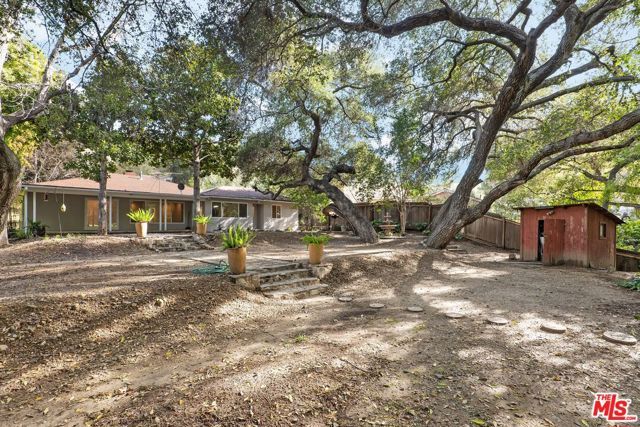 15543 Del Gado Drive, Sherman Oaks, CA 91403