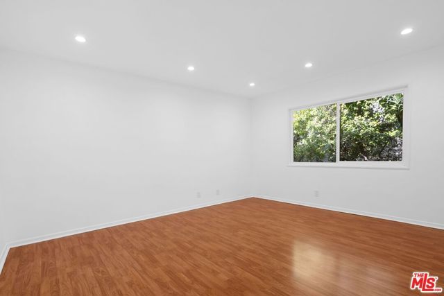 15543 Del Gado Drive, Sherman Oaks, CA 91403