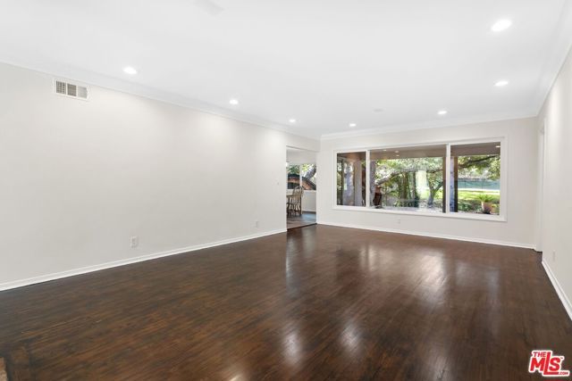 15543 Del Gado Drive, Sherman Oaks, CA 91403