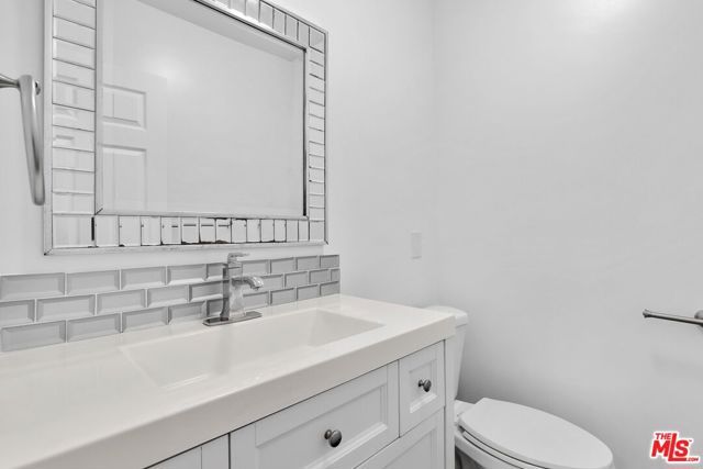 15543 Del Gado Drive, Sherman Oaks, CA 91403