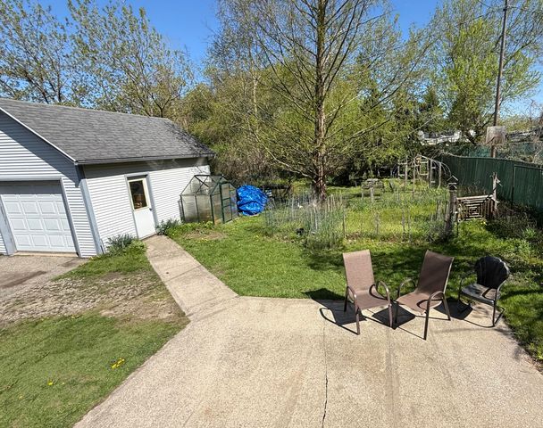 421 E Main Street, Fennville, MI 49408