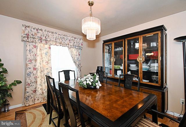 806 SAINT CHRISTOPHER LN, Philadelphia, PA 19116