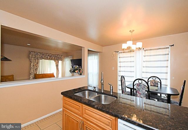 806 SAINT CHRISTOPHER LN, Philadelphia, PA 19116