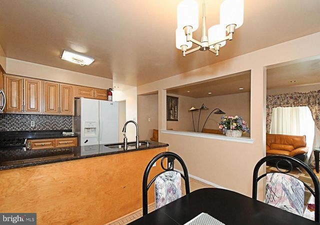 806 SAINT CHRISTOPHER LN, Philadelphia, PA 19116