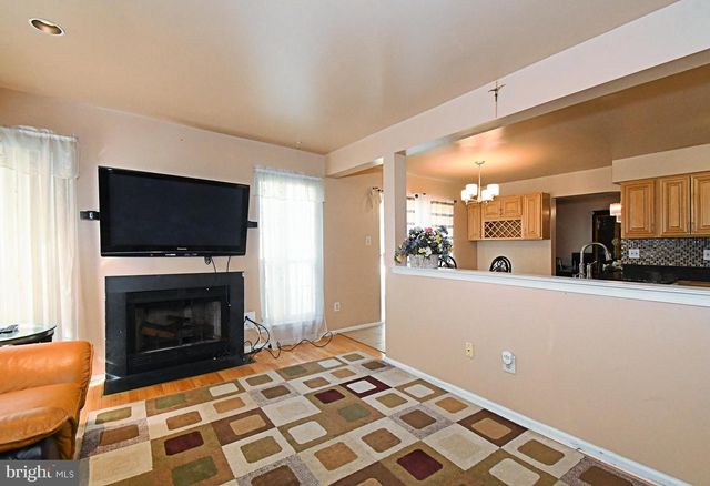 806 SAINT CHRISTOPHER LN, Philadelphia, PA 19116