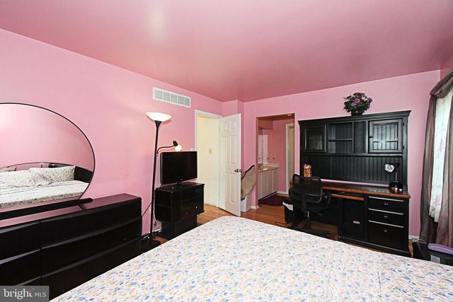 806 SAINT CHRISTOPHER LN, Philadelphia, PA 19116
