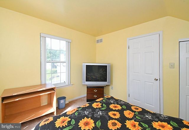 806 SAINT CHRISTOPHER LN, Philadelphia, PA 19116