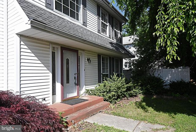 806 SAINT CHRISTOPHER LN, Philadelphia, PA 19116