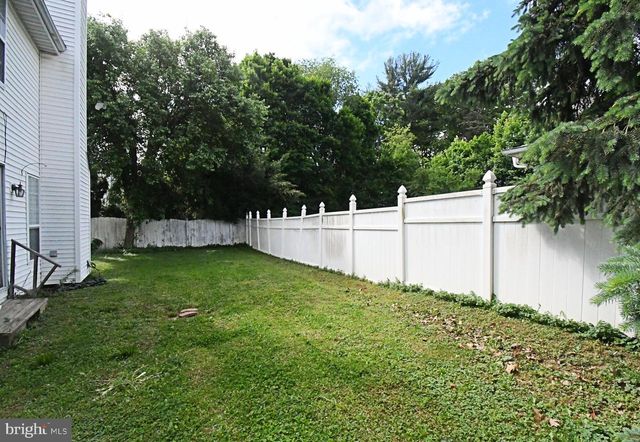 806 SAINT CHRISTOPHER LN, Philadelphia, PA 19116