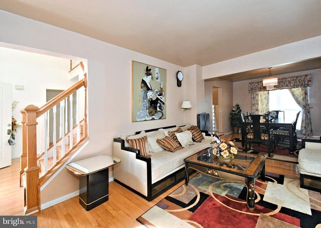 806 SAINT CHRISTOPHER LN, Philadelphia, PA 19116