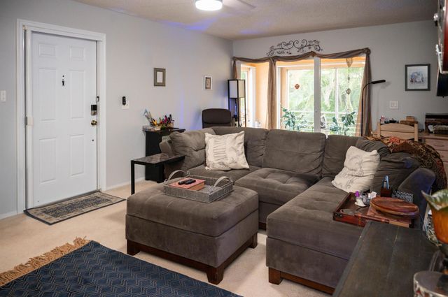 12416 Alternate A1a P2, Palm Beach Gardens, FL 33410