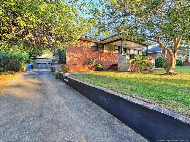 469 McRae Drive, Fayetteville, NC 28305