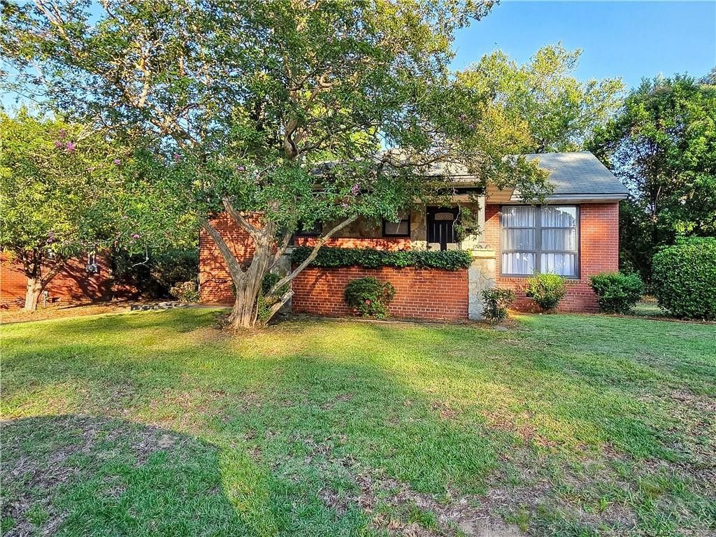 469 McRae Drive, Fayetteville, NC 28305