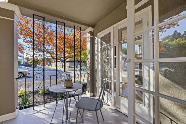 2935 Florence, Berkeley, CA 94705