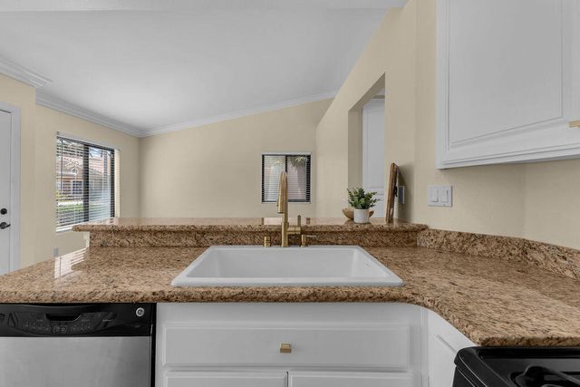 40780 Breezy Pass Road A, Palm Desert, CA 92211