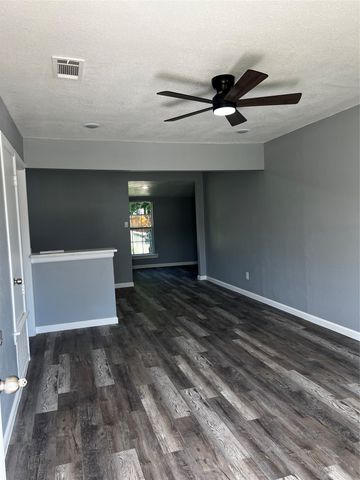 4217 Weber Street, Fort Worth, TX 76106