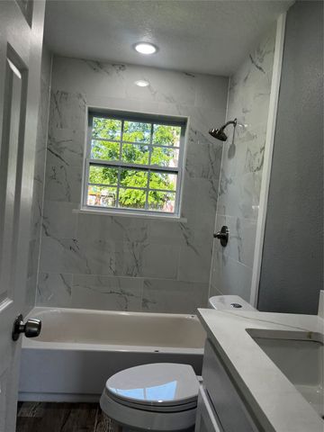 4217 Weber Street, Fort Worth, TX 76106