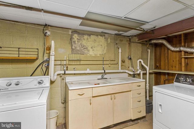 21 LINDEN RD, Bordentown, NJ 08505