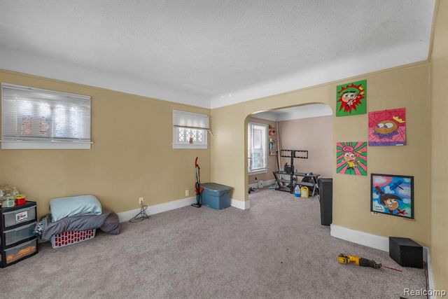 8343 American Street, Detroit, MI 48204