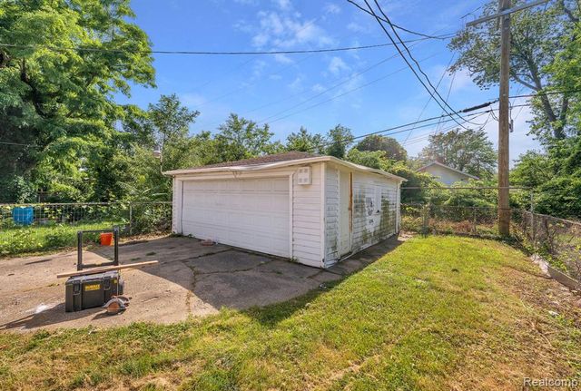 8343 American Street, Detroit, MI 48204