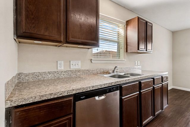 882 Darbydale Crossing Lane, Houston, TX 77090