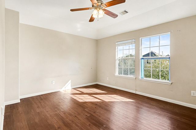 882 Darbydale Crossing Lane, Houston, TX 77090