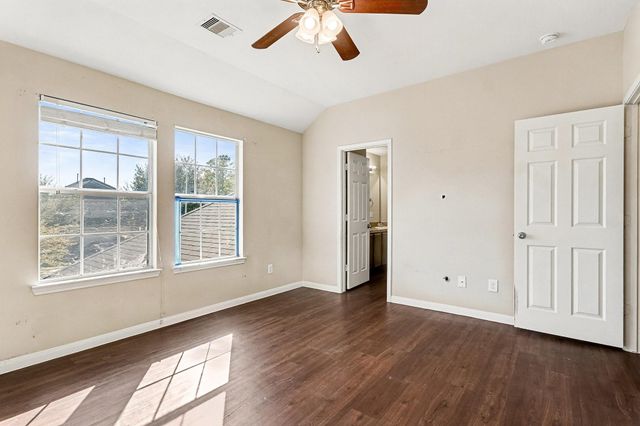 882 Darbydale Crossing Lane, Houston, TX 77090