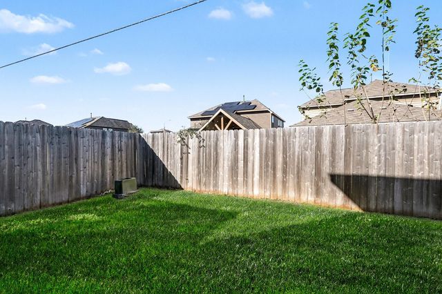 882 Darbydale Crossing Lane, Houston, TX 77090