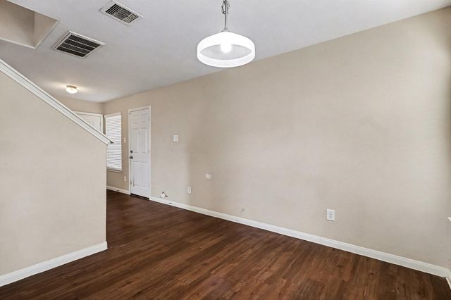 882 Darbydale Crossing Lane, Houston, TX 77090