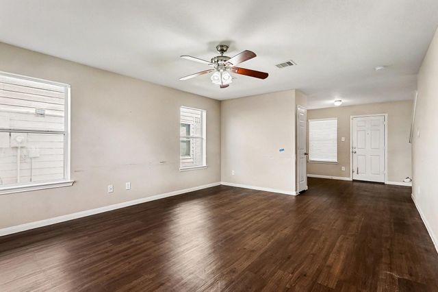 882 Darbydale Crossing Lane, Houston, TX 77090