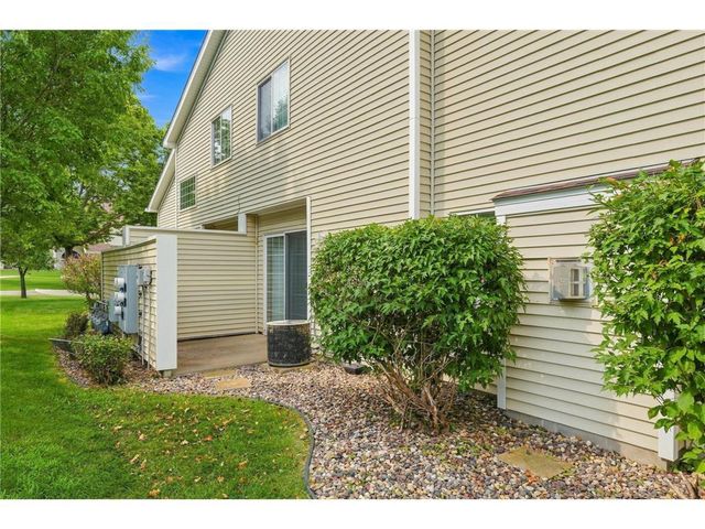 2206 Foxglove Way, Hudson, WI 54016