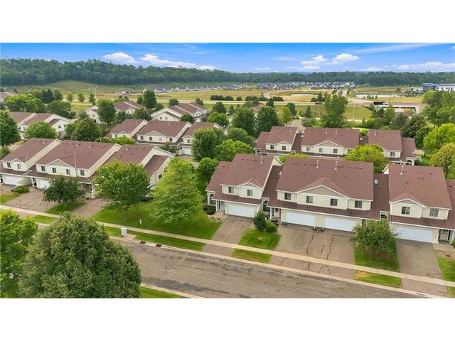 2206 Foxglove Way, Hudson, WI 54016