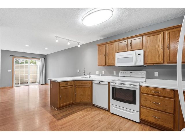 2206 Foxglove Way, Hudson, WI 54016