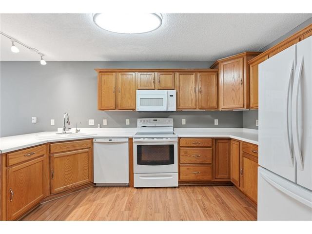 2206 Foxglove Way, Hudson, WI 54016