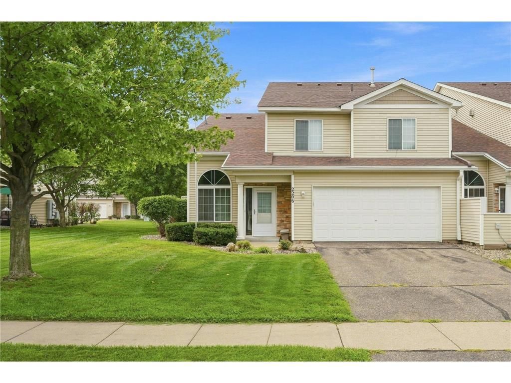2206 Foxglove Way, Hudson, WI 54016