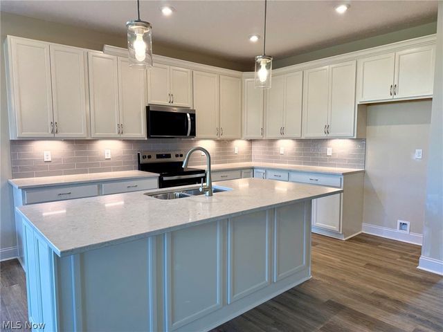 29117 Lancaster Lane, North Olmsted, OH 44070