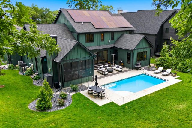 4937 Championship Circle, Middleton, WI 53597