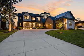 4937 Championship Circle, Middleton, WI 53597