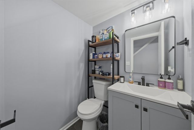 541 Heritage Drive, Oswego, IL 60543