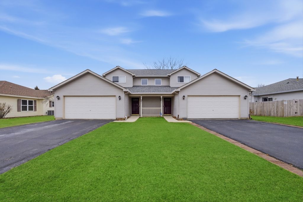 541 Heritage Drive, Oswego, IL 60543