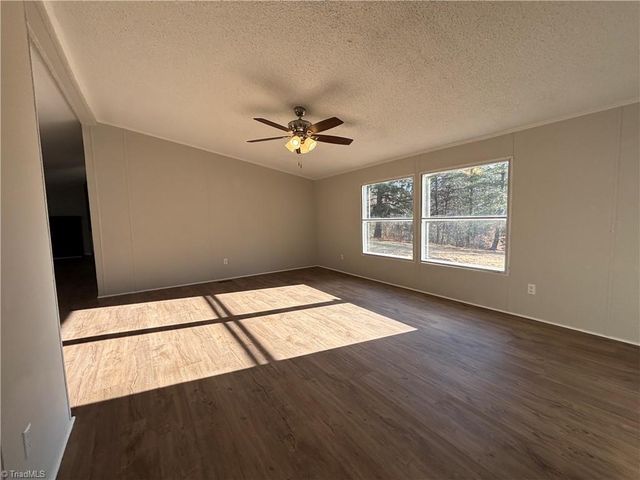 191 Owl Road, Eden, NC 27288