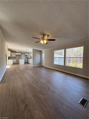 191 Owl Road, Eden, NC 27288